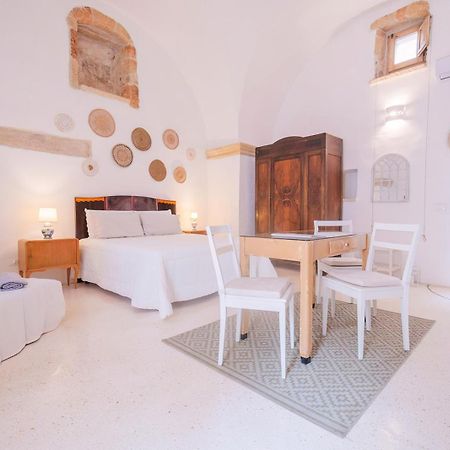 Historia- Dimore Corte Chiesa Corigliano dʼOtranto Εξωτερικό φωτογραφία