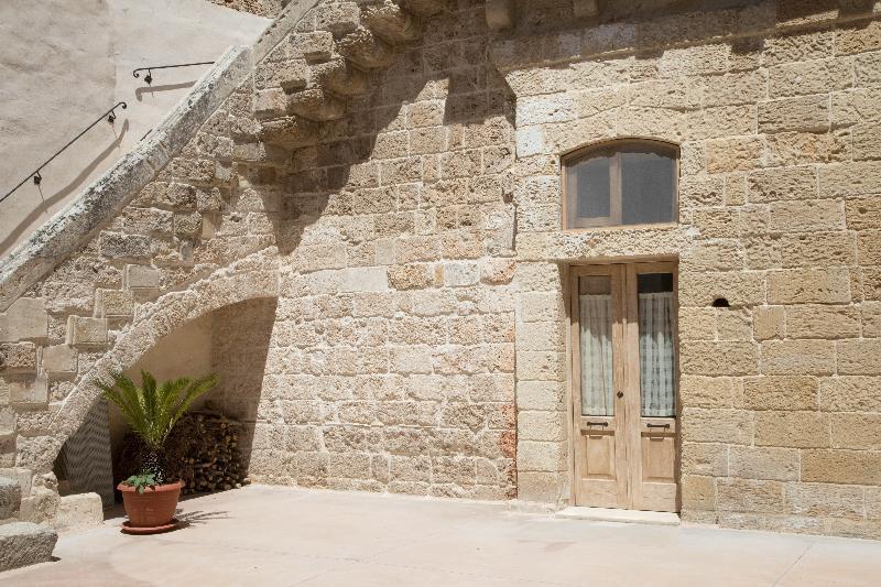 Historia- Dimore Corte Chiesa Corigliano dʼOtranto Εξωτερικό φωτογραφία