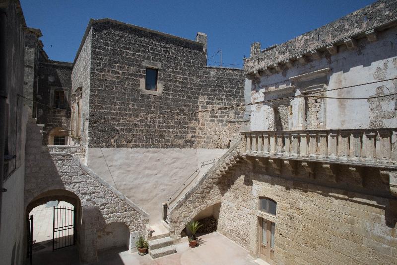 Historia- Dimore Corte Chiesa Corigliano dʼOtranto Εξωτερικό φωτογραφία
