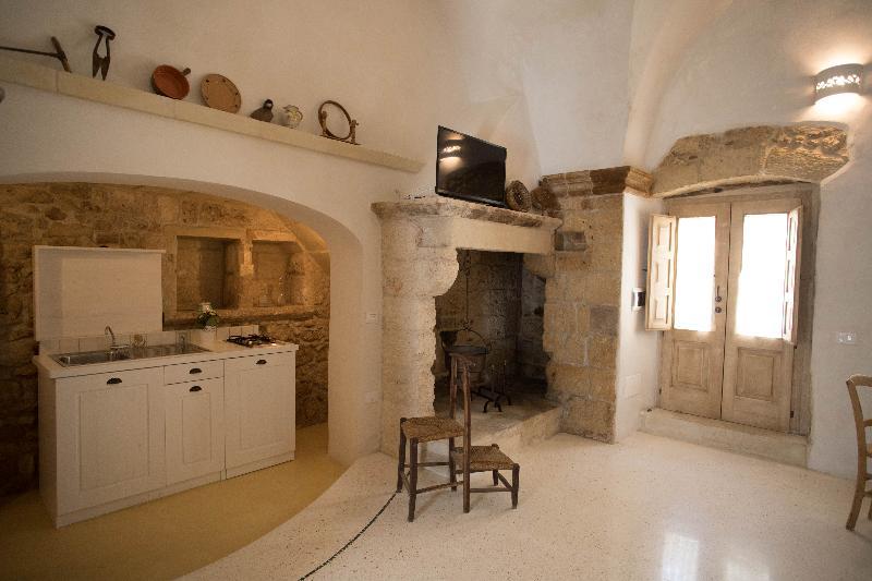 Historia- Dimore Corte Chiesa Corigliano dʼOtranto Εξωτερικό φωτογραφία